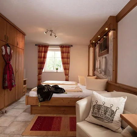 Hotel Hotel-gasthof Der Wiesengrund 3*