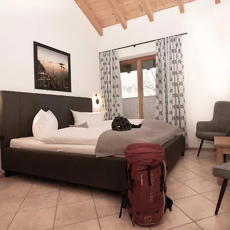 Hotel Hotel-gasthof Der Wiesengrund 3*